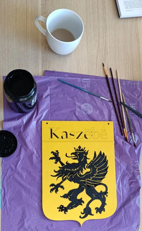 Herb-drewniany-gryf-kaszubski4.jpg