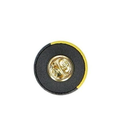 przypinka-z-gryfem-kaszubskim-zapięcie