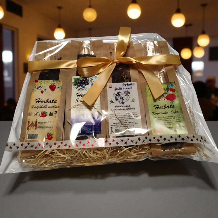Zestaw-prezentowy-herbat-z-Pomorza-kaszubskich-i-kociewskich