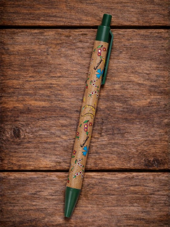 Długopis_folk_plastikowy_ze_wzorem_kociewskim_zielony.jpg
