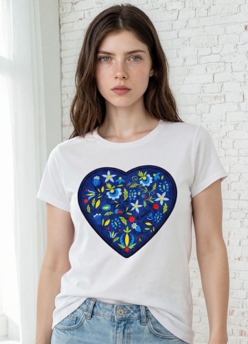 koszulka-damska-serce-kaszubskie-white-women bottom 02_front-women footwear 7_front-Lior-Lofty Look.jpeg