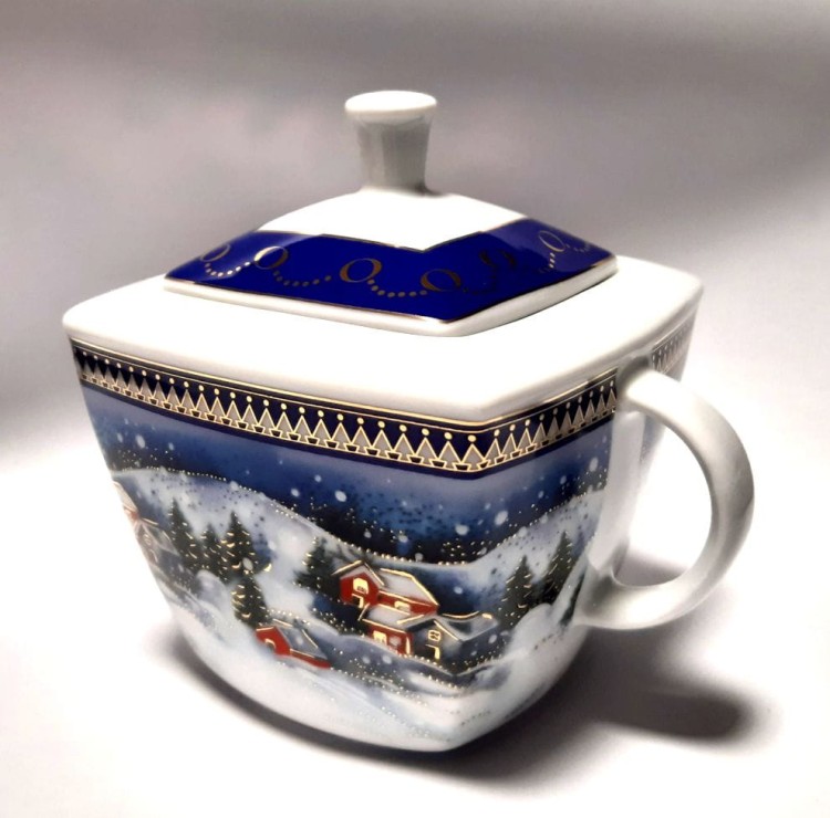 Świąteczna cukiernica porcelana Lubiana Wiktoria (2).jpg